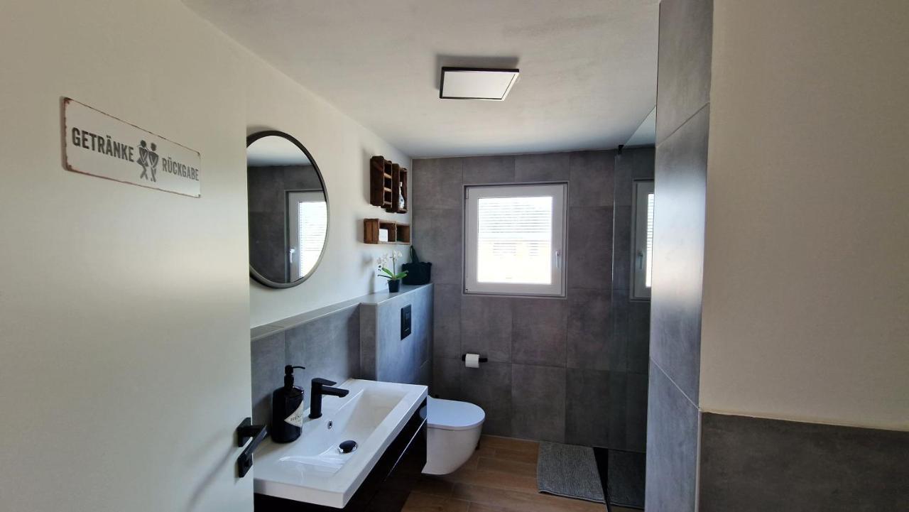 Ferienhaus Seeoase - 70Qm - Kamin -Terrassen - Parkplatz - Badestelle Fusslaeufig Joachimsthal Dış mekan fotoğraf
